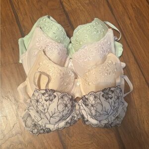 Floral Lace Embroidered Bras - Set of 4